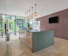 Art Deco Villa Oxford