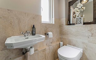 Art Deco Villa Oxford