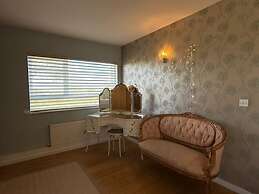 Art Deco Villa Oxford