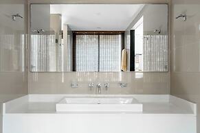 Laguna Park 4 Bedrooms Villa by NLA