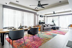 Laguna Park 4 Bedrooms Villa by NLA
