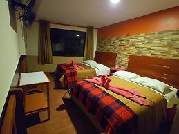 Hotel Manantial