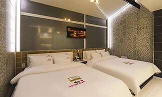 HOTEL EAT COM