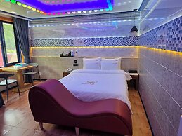 HOTEL EAT COM