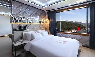 HOTEL EAT COM