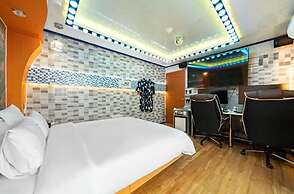 HOTEL EAT COM
