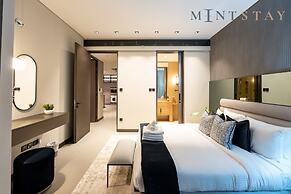Modern 4BR M w Beach Access at Address JBR