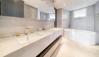 Five Palm Jumeirah 4BR Penthouse w Private Pool