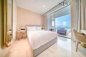 Five Palm Jumeirah 4BR Penthouse w Private Pool