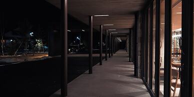 HOTEL LA VIGNE HAKUBA by Onko Chishin