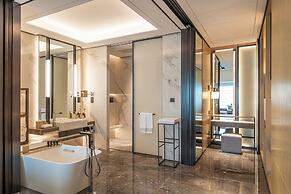 Narcissus The Royal Hotel