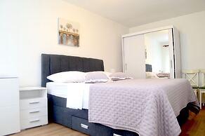 One Bedroom Apartment Venilia Ground