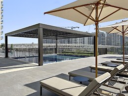 Amazing 2br With a Lagoon View in Creek Harbour