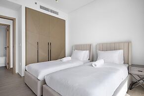 Amazing 2br With a Lagoon View in Creek Harbour