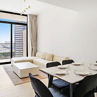 Stunning Modern 3BR Apartment in JVC