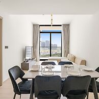 Stunning Modern 3BR Apartment in JVC