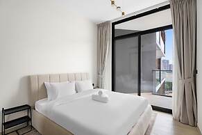 Stunning Modern 3BR Apartment in JVC
