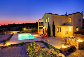 IONIAN Residence houses