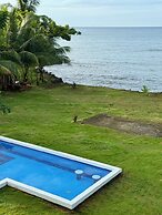 Emerald Luxe Suites
