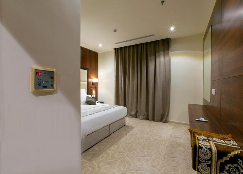 The S Hotel