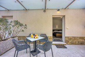 Coastal Countryside Oasis Apartment Deni