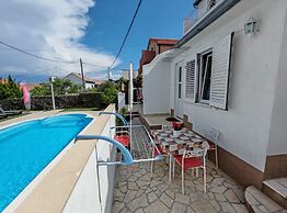 Apartments Mihovilovic