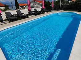 Apartments Mihovilovic