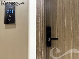 Tawun B3-11 Royal touch Balcony AZ24