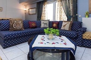 Chrisoupoli Cheerful 2 Bd Apt w Balcony
