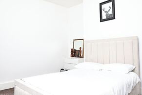 Cozy 4-bed Cottage Garden Walk to River Thames