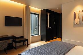 Palatial Suites