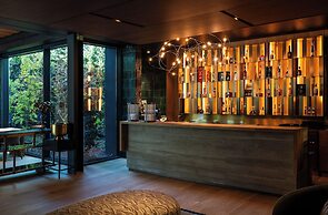 Palatial Suites