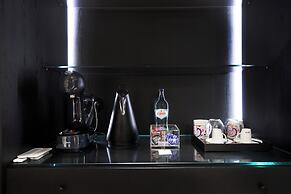 Palatial Suites