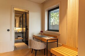 Palatial Suites