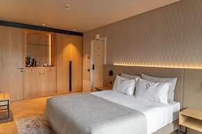 Palatial Suites