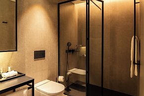Palatial Suites