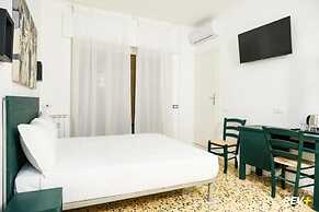Lia Art Hotel