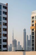 10mins From Dubai Mall Studio With a Large Balcony