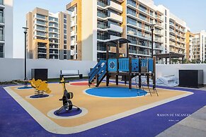 10mins From Dubai Mall Studio With a Large Balcony