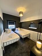 Large Five Bedroom Home with parking