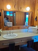 Country Road Motel