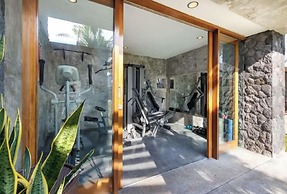 VILLA MILA CANGGU