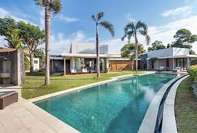 VILLA MILA CANGGU