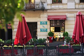 Alma Boutique Hotel