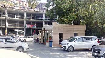 Hotel Queen Plaza