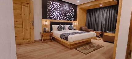 Hotel Queen Plaza
