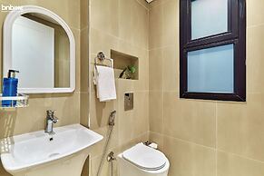 bnbmehomes-3BR Apt with Pvt Balcony-B1
