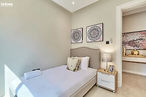 bnbmehomes-3BR Apt with Pvt Balcony-B1