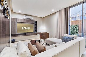 bnbmehomes-Top-tier Interiors-B10