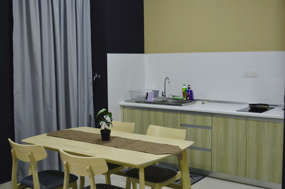 KLIA AIRPORT HOMESTAY